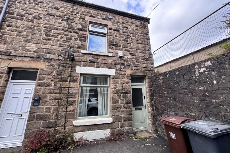 Hollins Avenue, Buxton