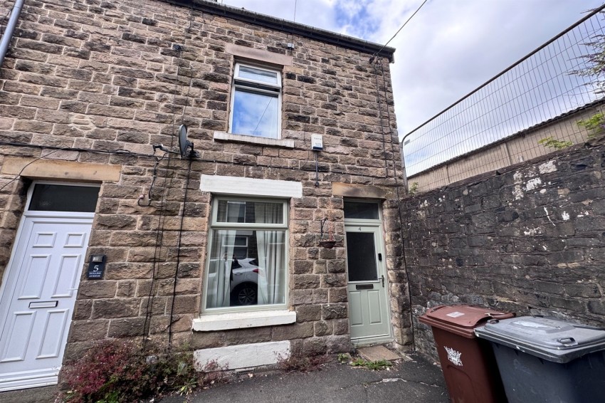 Images for Hollins Avenue, Buxton