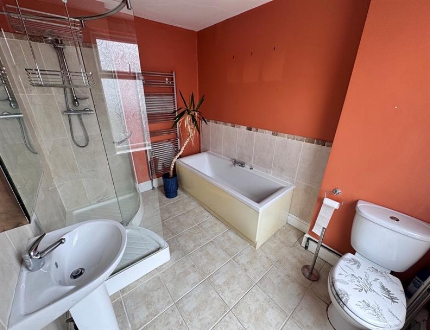 Images for Hollins Avenue, Buxton