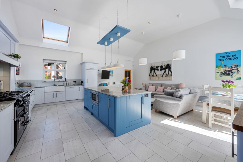 Images for Ashton Lane, Sale, M33