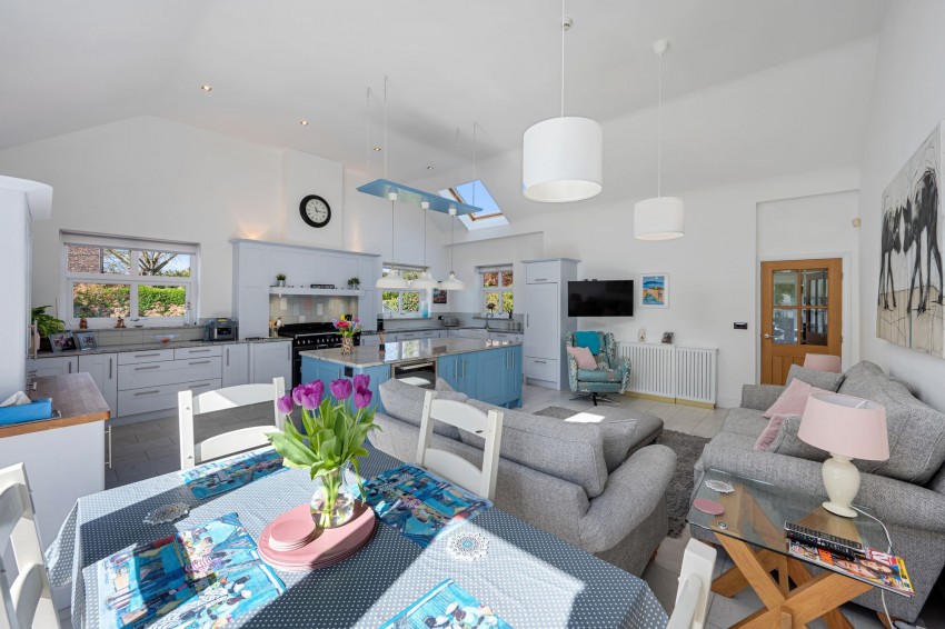 Images for Ashton Lane, Sale, M33