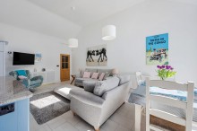 Images for Ashton Lane, Sale, M33