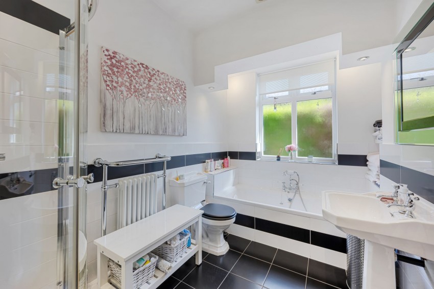 Images for Ashton Lane, Sale, M33