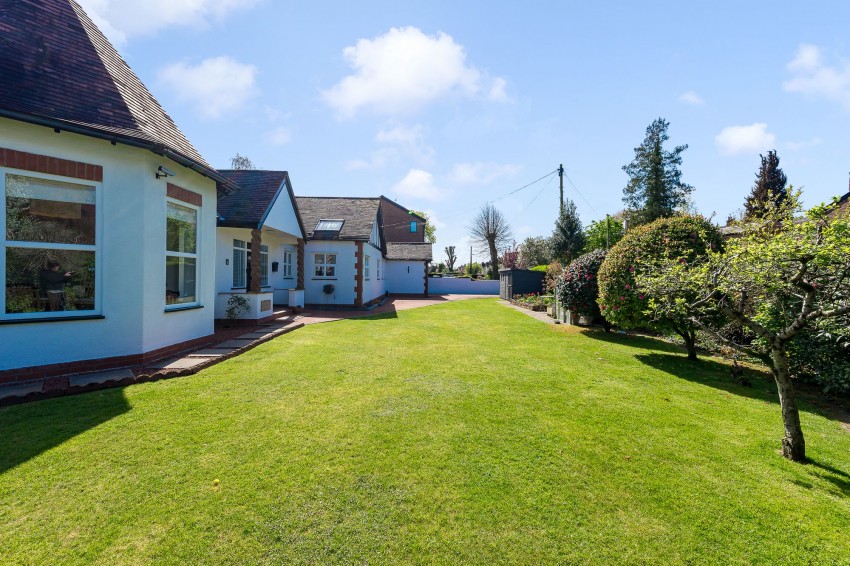 Images for Ashton Lane, Sale, M33