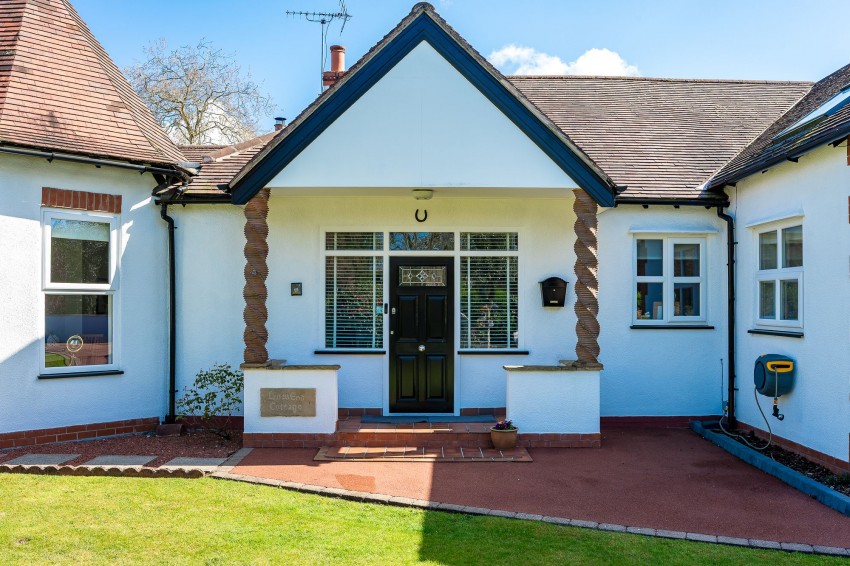 Images for Ashton Lane, Sale, M33