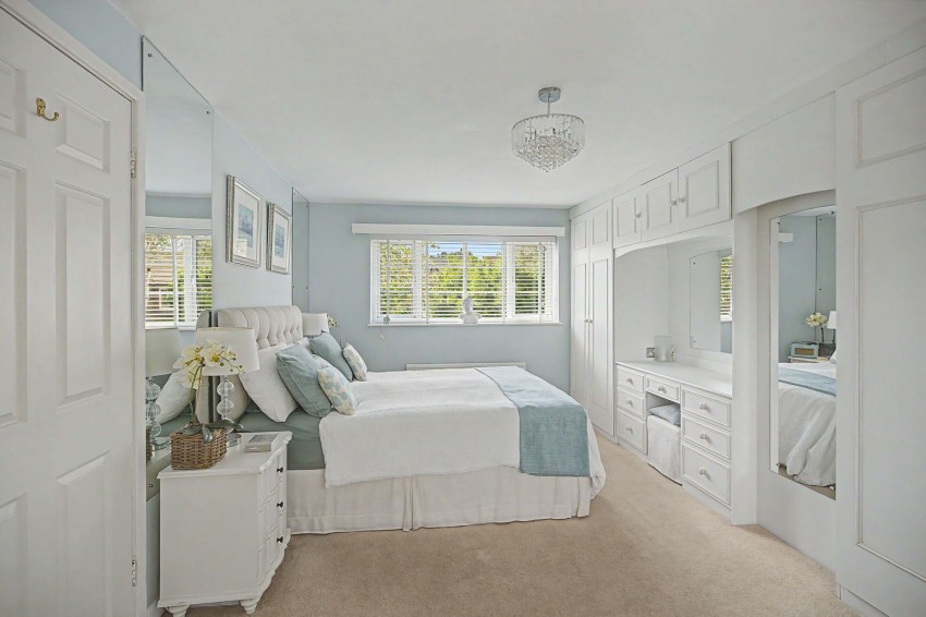 Images for Ridge Avenue, Hale Barns, WA15