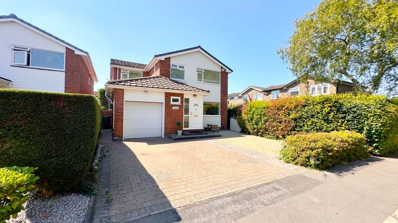 Lindisfarne Drive, Poynton, SK12