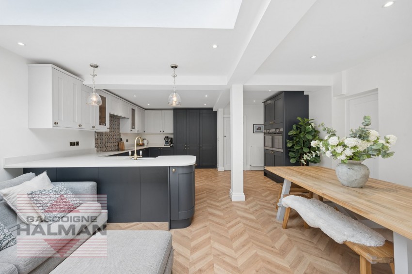 Images for Derbyshire Road South, Sale, M33
