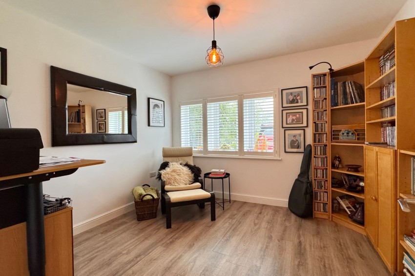 Images for Glossop Road, Charlesworth, SK13