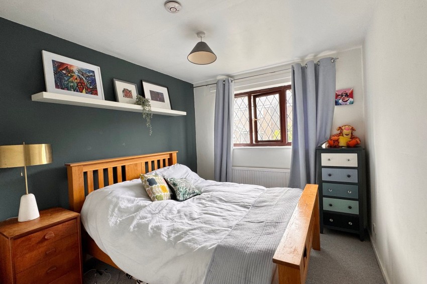 Images for Meadow Bank, Glossop, SK13