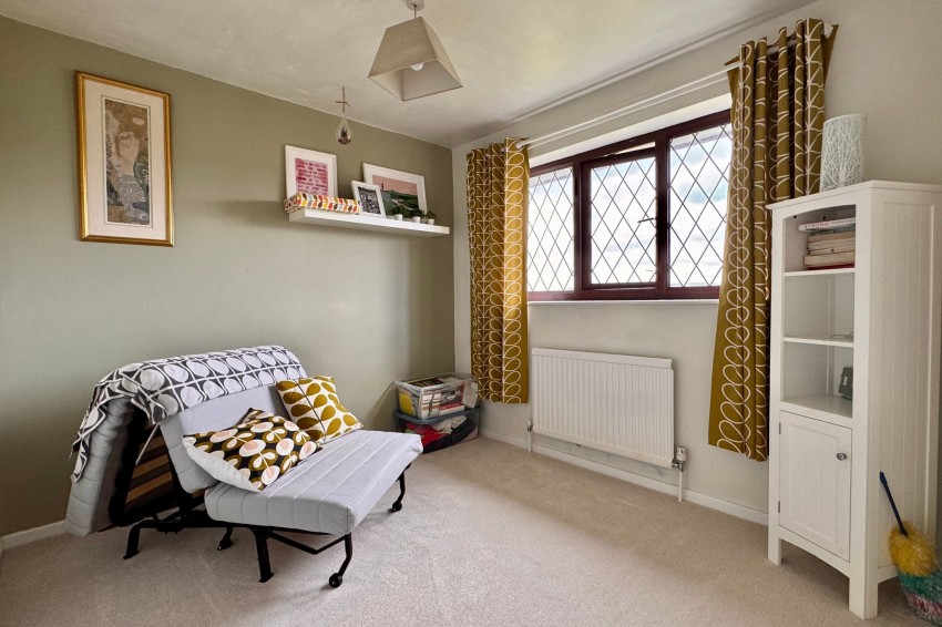 Images for Meadow Bank, Glossop, SK13