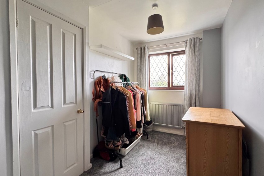 Images for Meadow Bank, Glossop, SK13