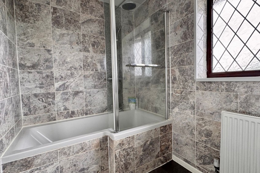 Images for Meadow Bank, Glossop, SK13