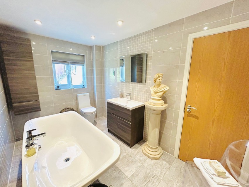Images for Chaise Meadow, Lymm, WA13