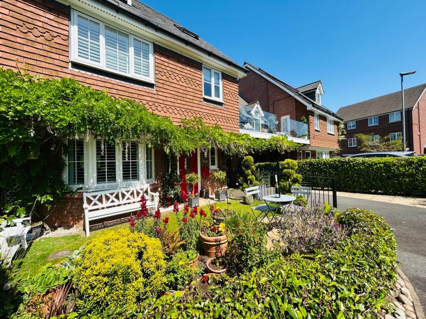 Images for Chaise Meadow, Lymm, WA13