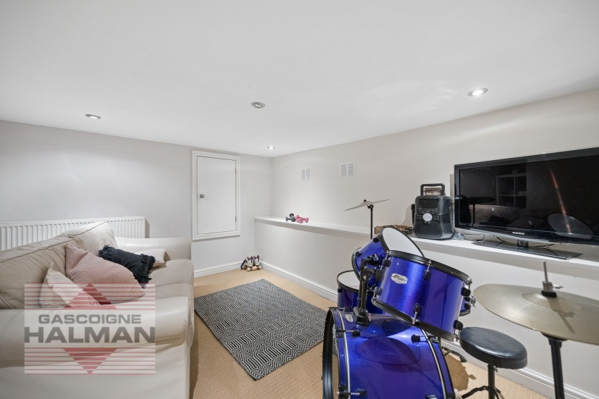 Images for Derbyshire Road, Sale, M33