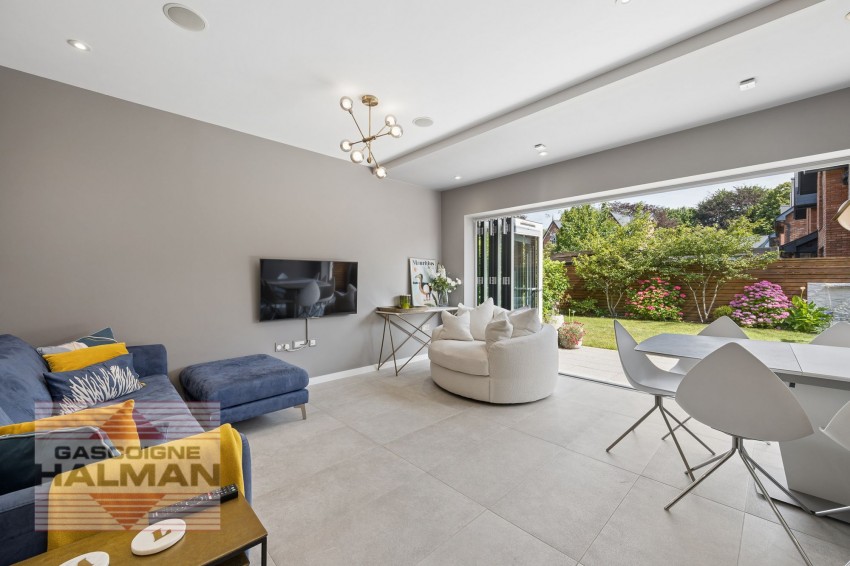 Images for Park House Drive, Sale, M33