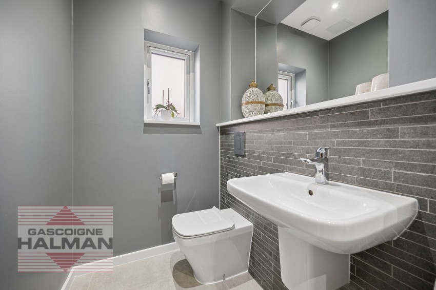 Images for Park House Drive, Sale, M33