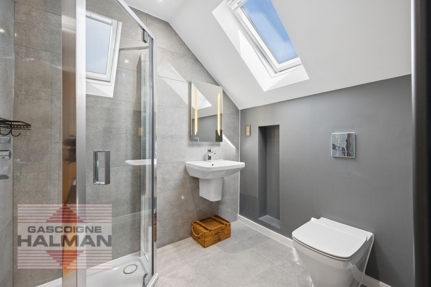 Images for Park House Drive, Sale, M33