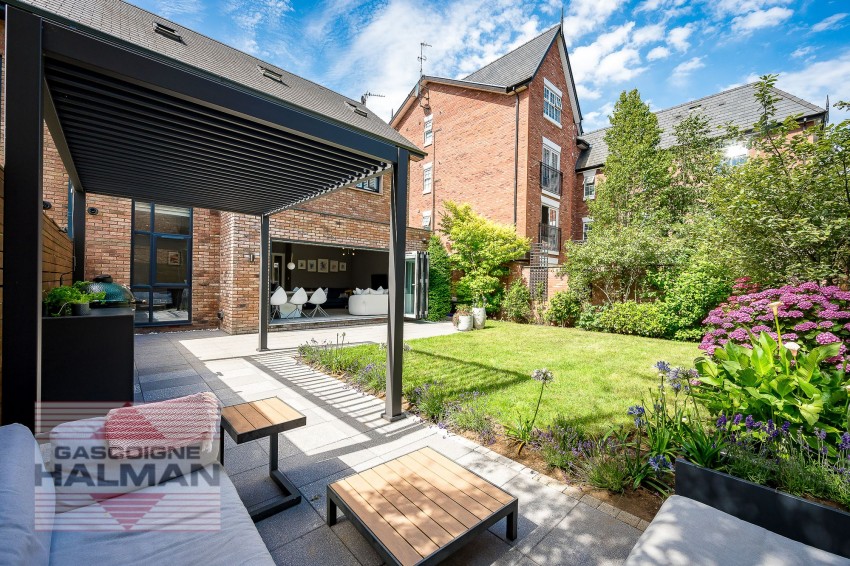 Images for Park House Drive, Sale, M33