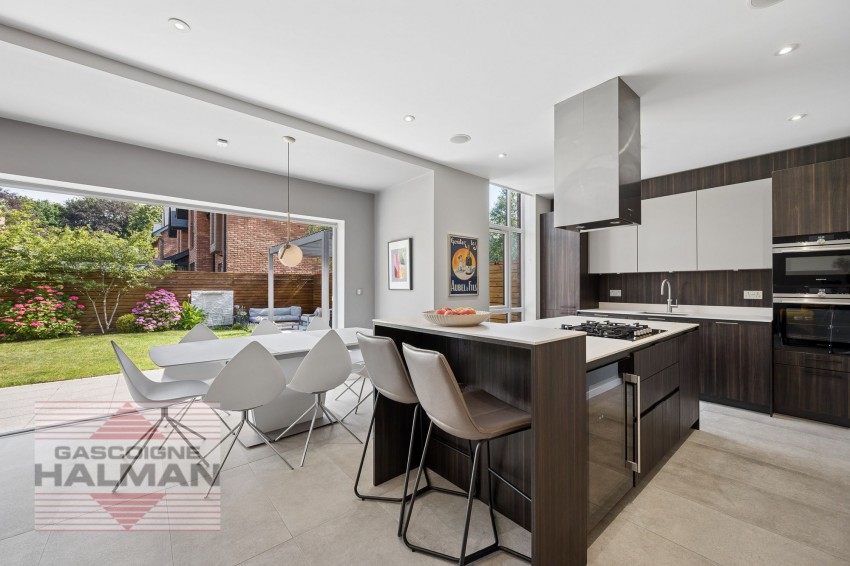 Images for Park House Drive, Sale, M33