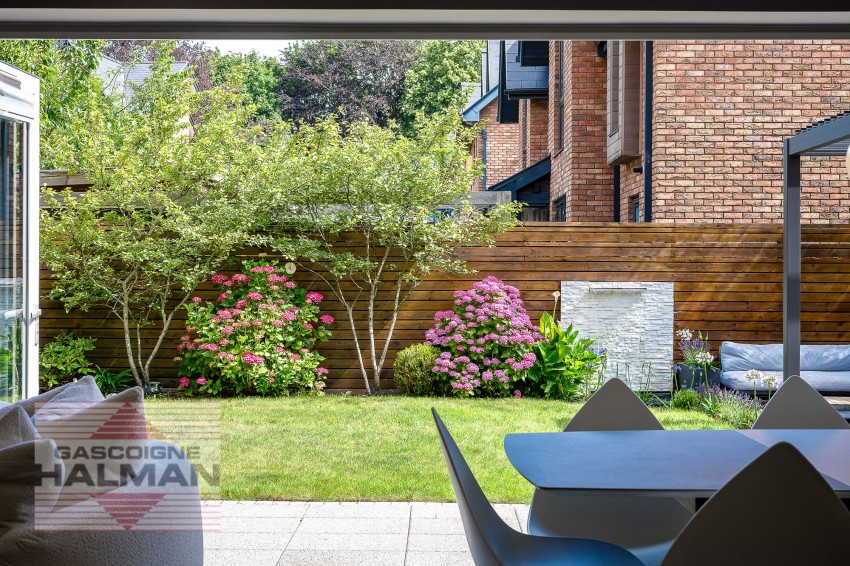 Images for Park House Drive, Sale, M33