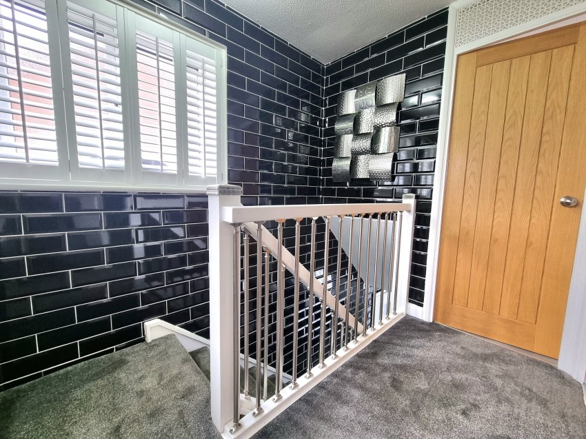 Images for Westbury Avenue, Sale, M33