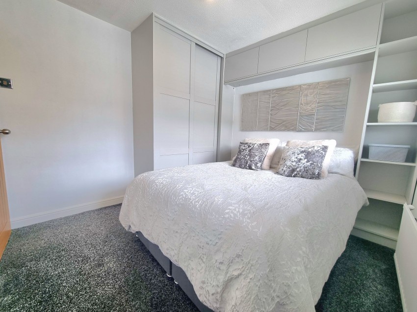 Images for Westbury Avenue, Sale, M33