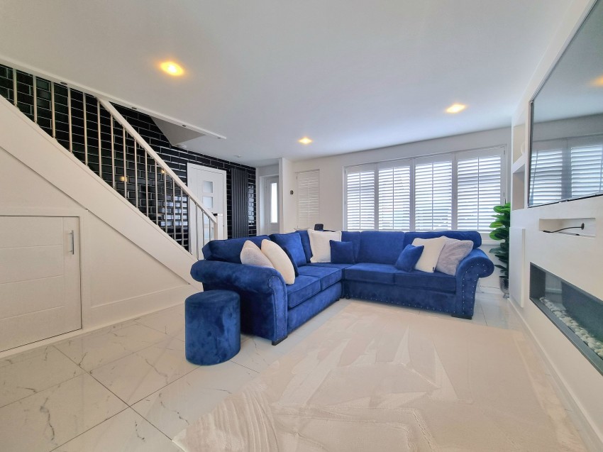 Images for Westbury Avenue, Sale, M33