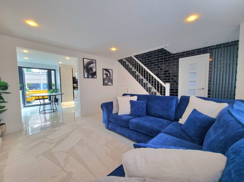 Images for Westbury Avenue, Sale, M33