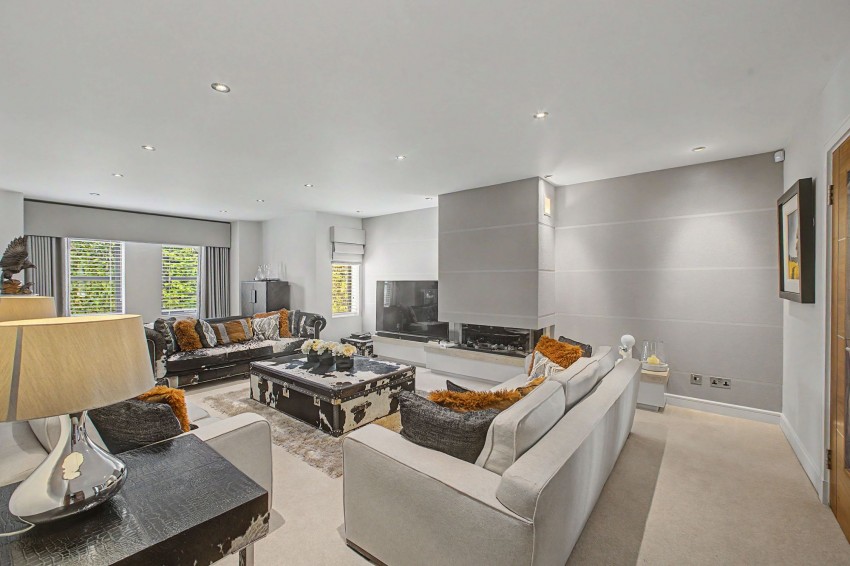 Images for Rivermead Avenue, Hale Barns, WA15