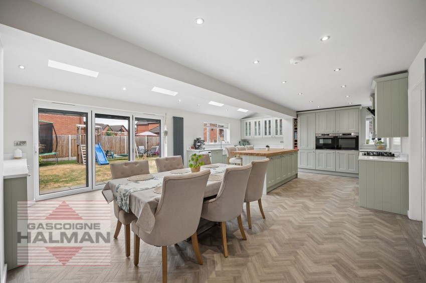 Images for Sedburgh Close, Sale, M33