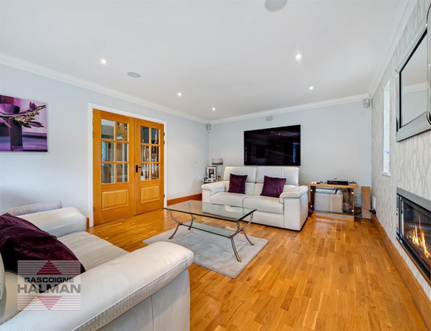 Images for Pigginshaw Cottage, Altrincham Road, Wilmslow