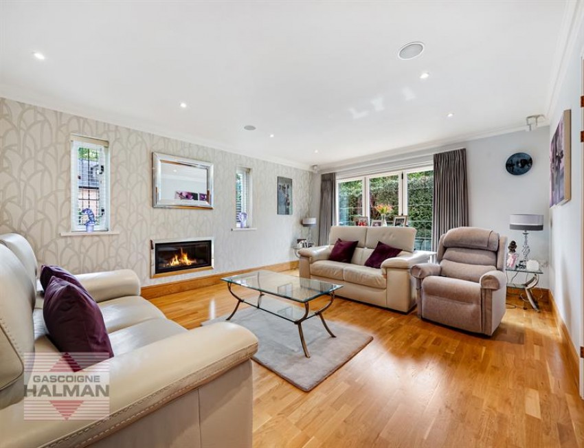 Images for Pigginshaw Cottage, Altrincham Road, Wilmslow