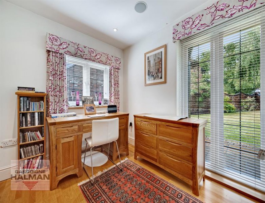 Images for Pigginshaw Cottage, Altrincham Road, Wilmslow