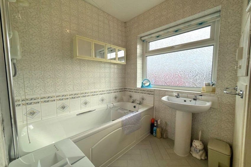 Images for Blakemere Avenue, Sale, M33