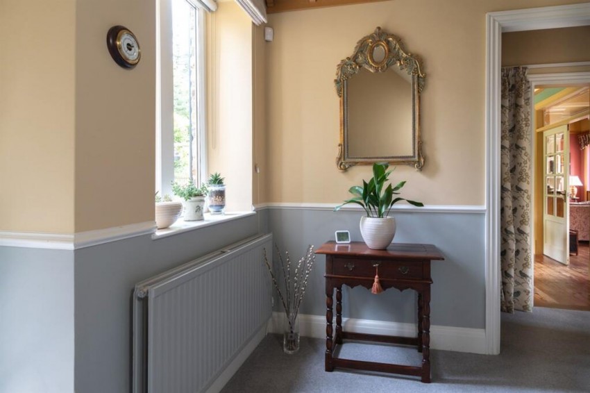 Images for Chunal, Glossop, SK13