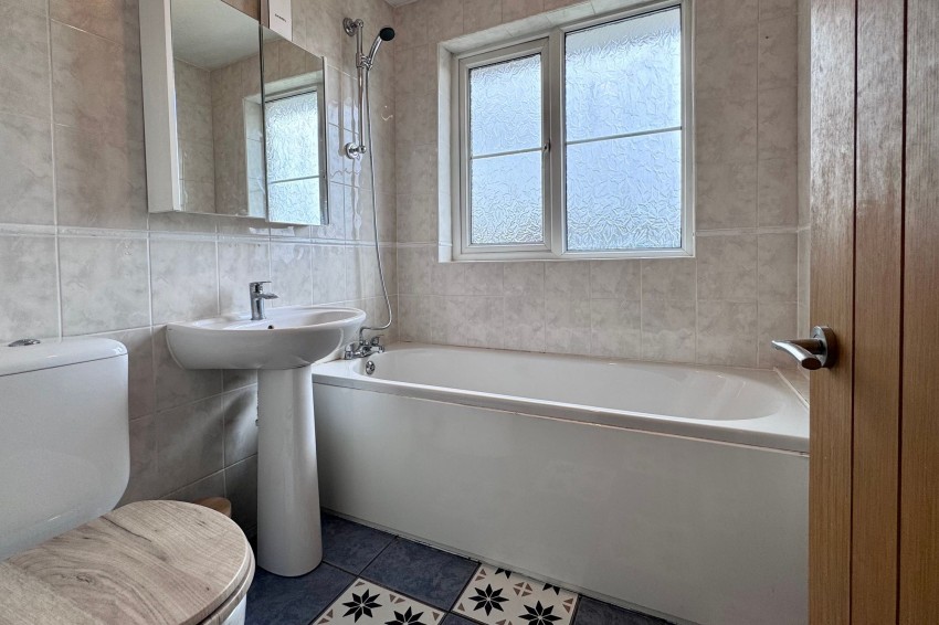 Images for Shropshire Drive, Glossop, SK13