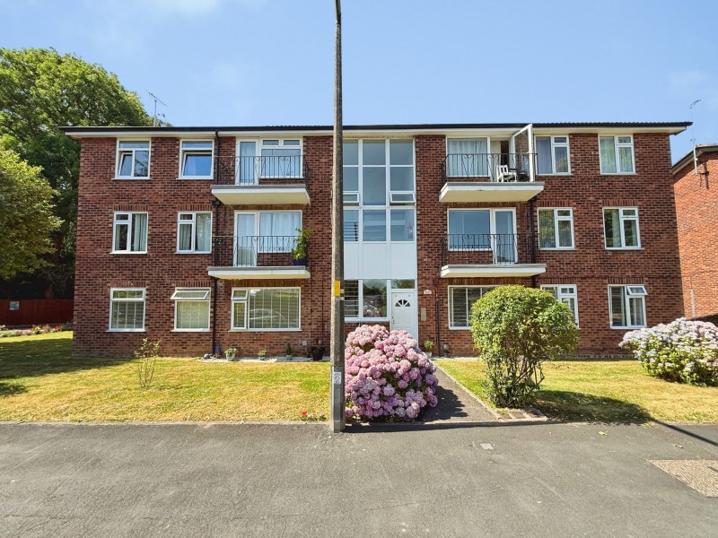 Damery Court, Bramhall, SK7