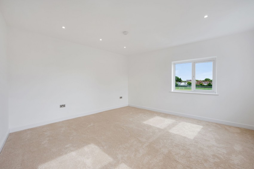 Images for Highfield Avenue, Sale, M33