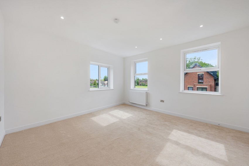 Images for Highfield Avenue, Sale, M33