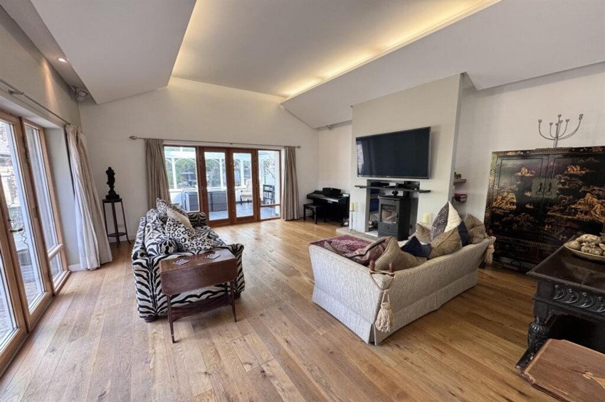 Images for Manchester Road, Chapel-En-Le-Frith, SK23