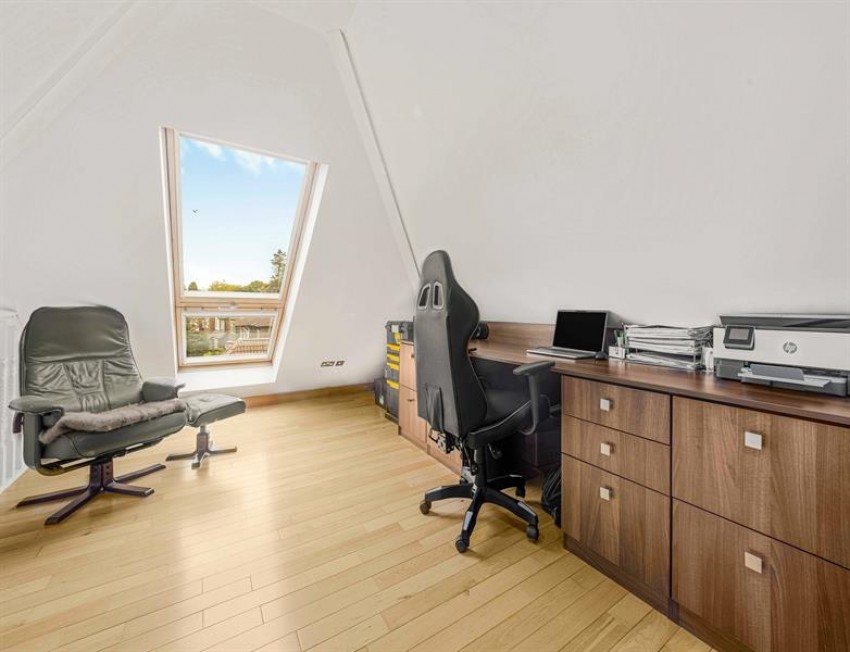 Images for Hale Road, Hale, WA15