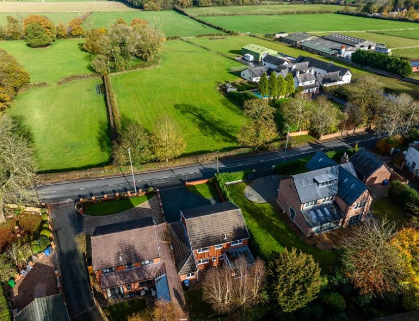 Images for 236 Higher Lane, Lymm, WA13