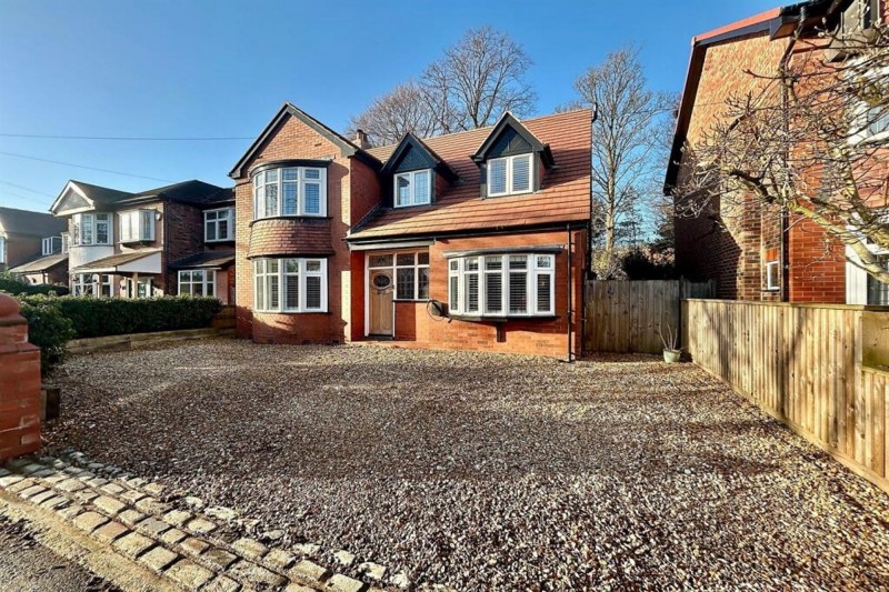 Parrs Wood Road, Manchester, M20