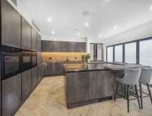 Images for Holmlee Way, Prestbury