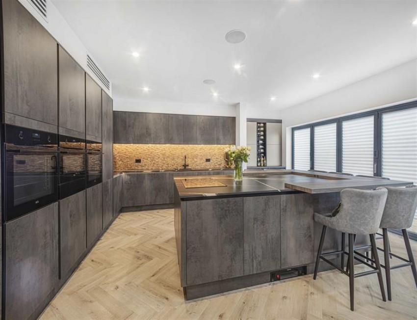 Images for Holmlee Way, Prestbury