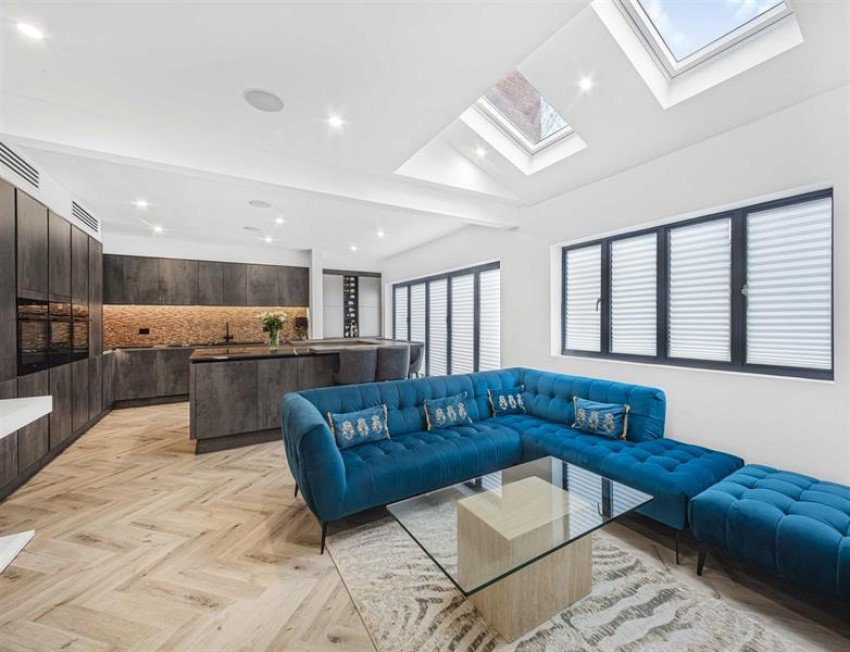 Images for Holmlee Way, Prestbury