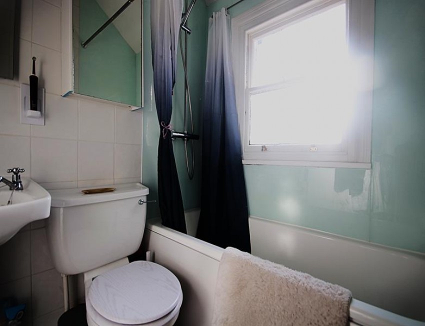 Images for 78 Heyes Lane, Alderley Edge