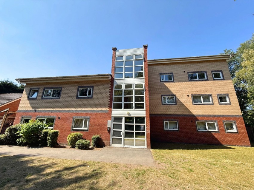 Images for Wharf Road, Sale, M33